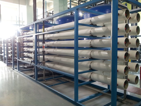 工業(yè)純水設(shè)備的工作原理，工業(yè)純水設(shè)備的優(yōu)勢