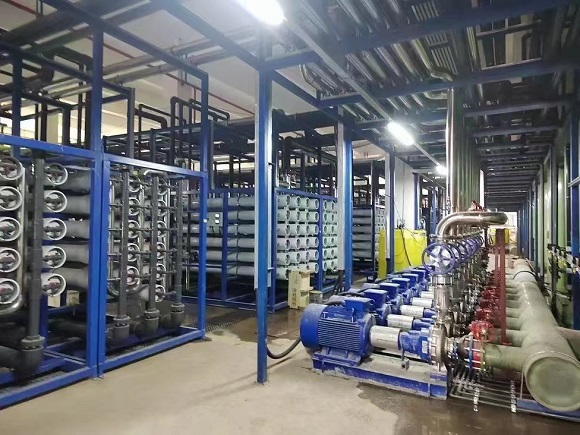 純水一號江蘇某光伏項目800/小時超純水設備順利產(chǎn)水